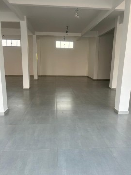 SALA COMERCIAL