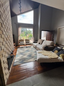 1108 CASA DE ALVENARIA